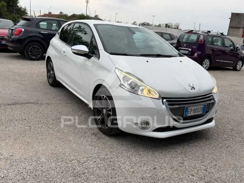 2013 Peugeot 208