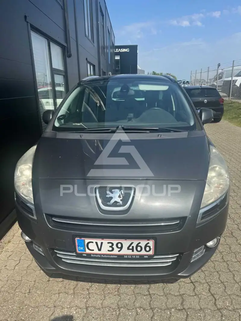 2013 Peugeot 5008