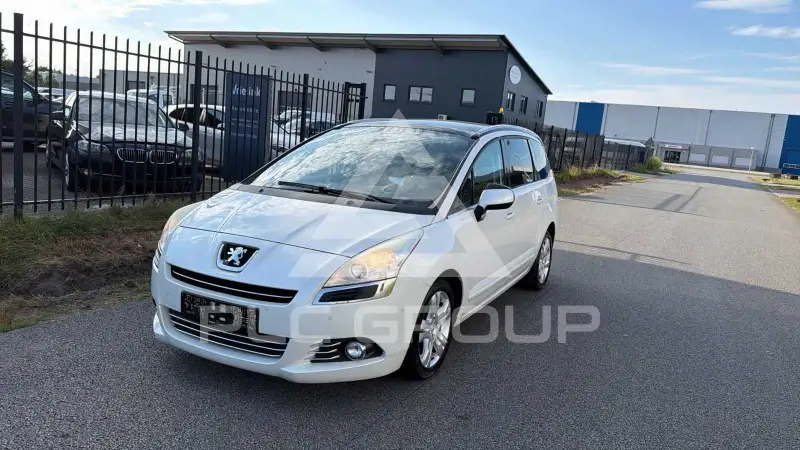 2013 Peugeot 5008