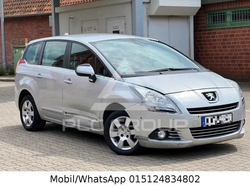 2013 Peugeot 5008
