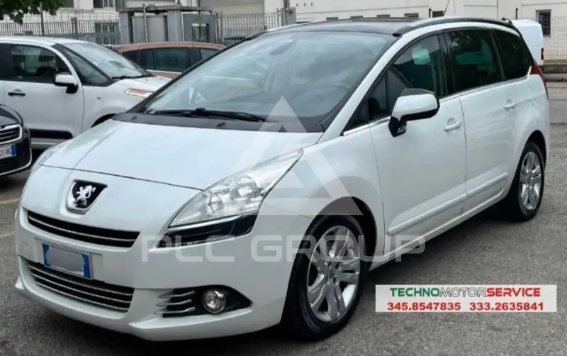 2013 Peugeot 5008