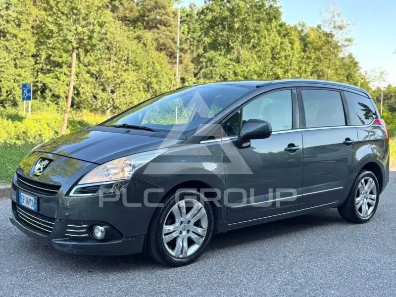 2013 Peugeot 5008