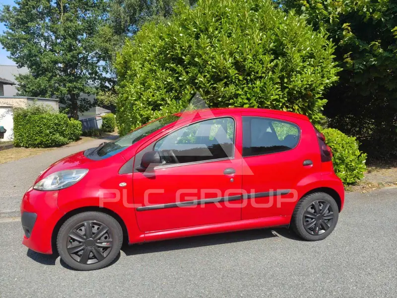 2013 Peugeot 107