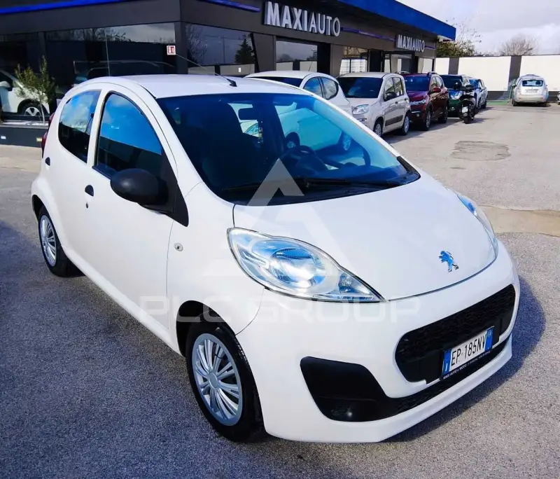 2013 Peugeot 107