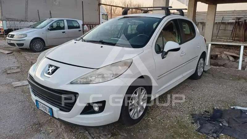 2013 Peugeot 207