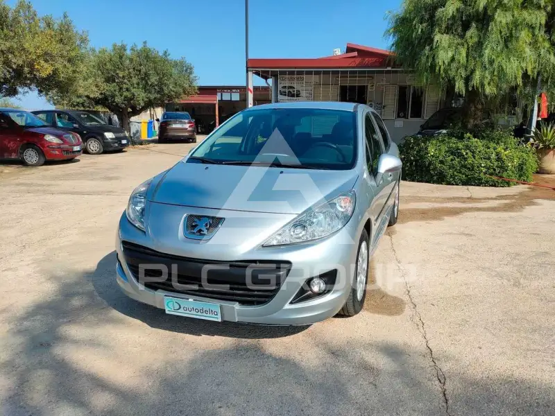 2013 Peugeot 207