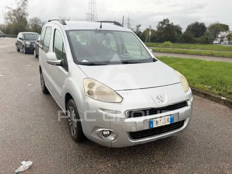 2013 Peugeot Partner