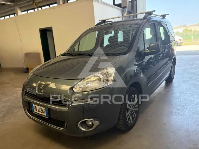 2013 Peugeot Partner