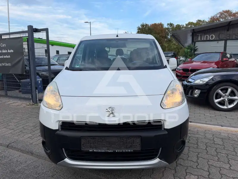 2013 Peugeot Partner