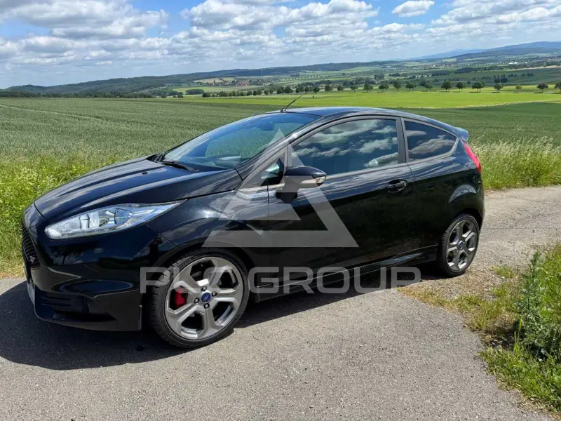 2013 Ford FIESTA