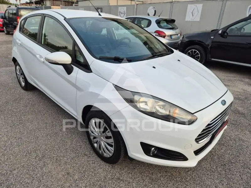 2013 Ford FIESTA