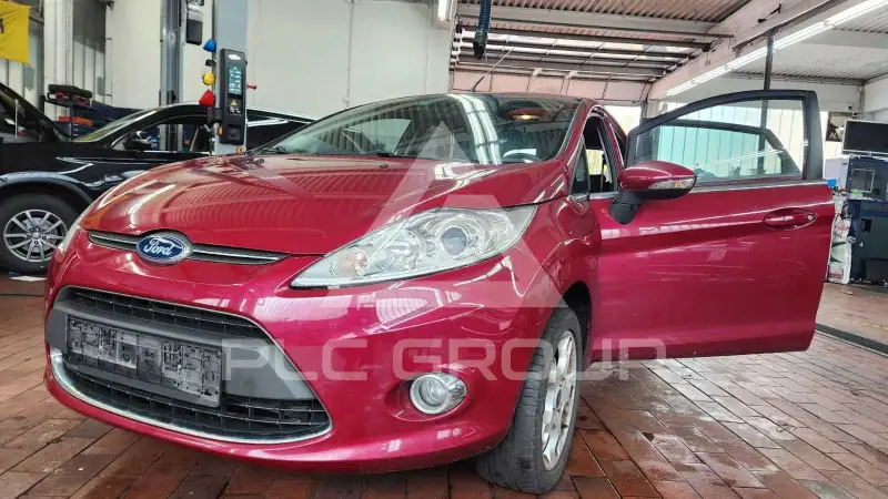 2013 Ford FIESTA
