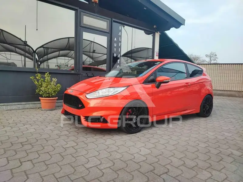 2013 Ford FIESTA