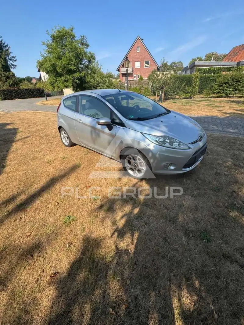 2013 Ford FIESTA