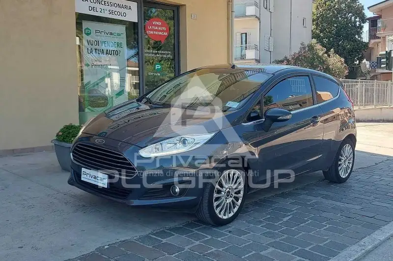 2013 Ford FIESTA