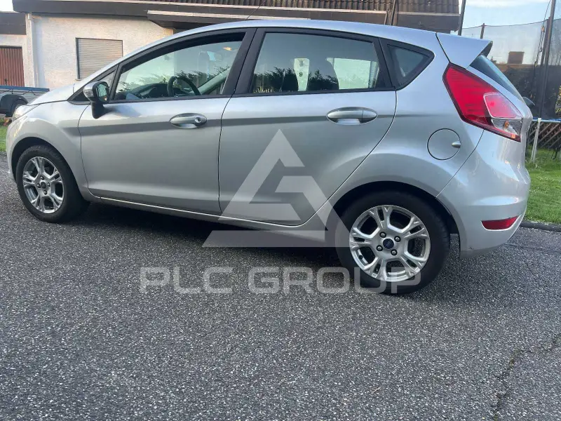 2013 Ford FIESTA