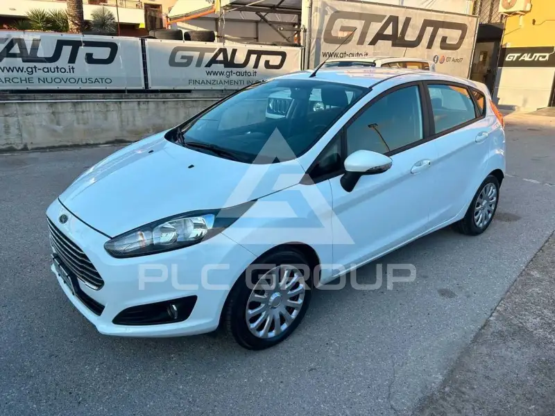 2013 Ford FIESTA