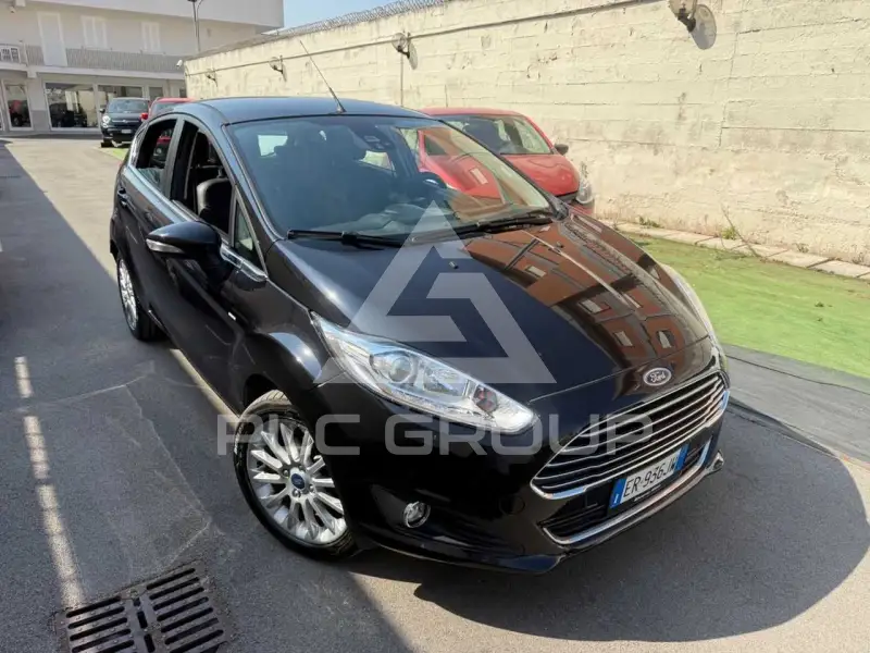 2013 Ford FIESTA