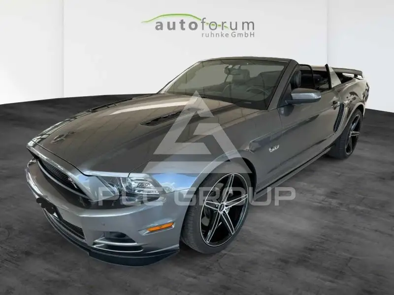 2013 Ford MUSTANG