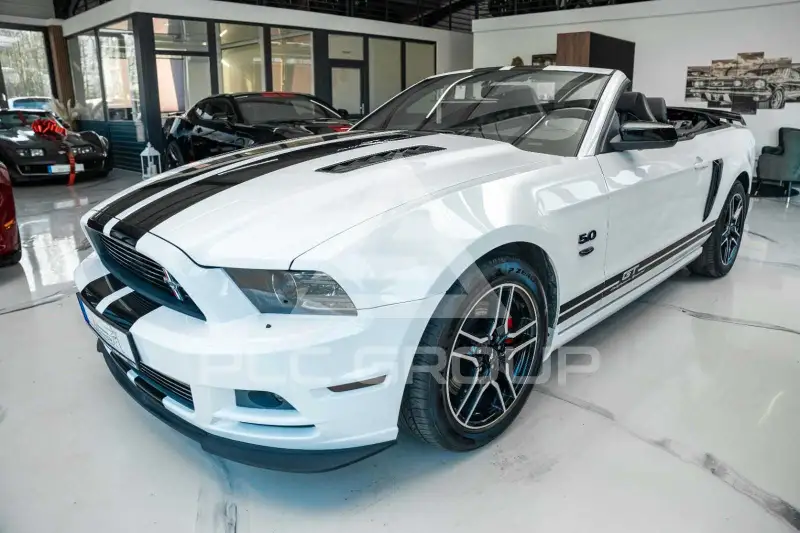 2013 Ford MUSTANG
