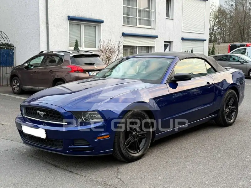 2012 Ford MUSTANG