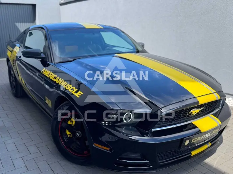 2013 Ford MUSTANG