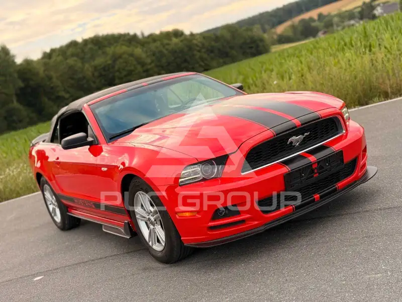 2013 Ford MUSTANG
