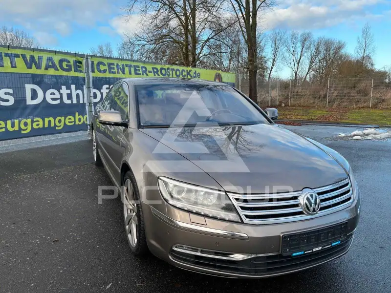 2013 Volkswagen PHAETON