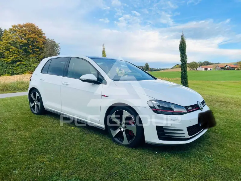 2013 Volkswagen GOLF