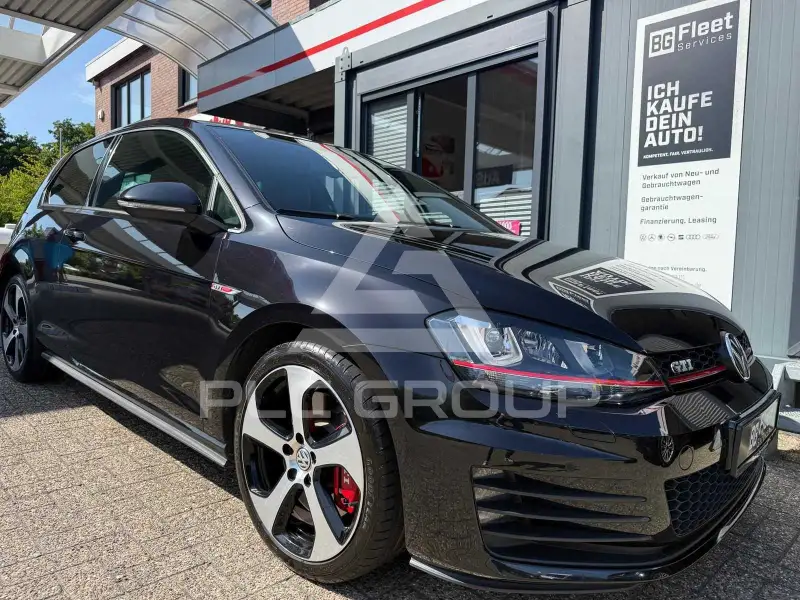 2013 Volkswagen GOLF