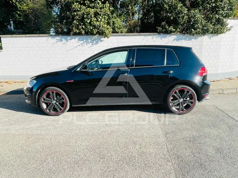 2013 Volkswagen GOLF