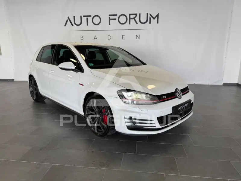 2013 Volkswagen GOLF
