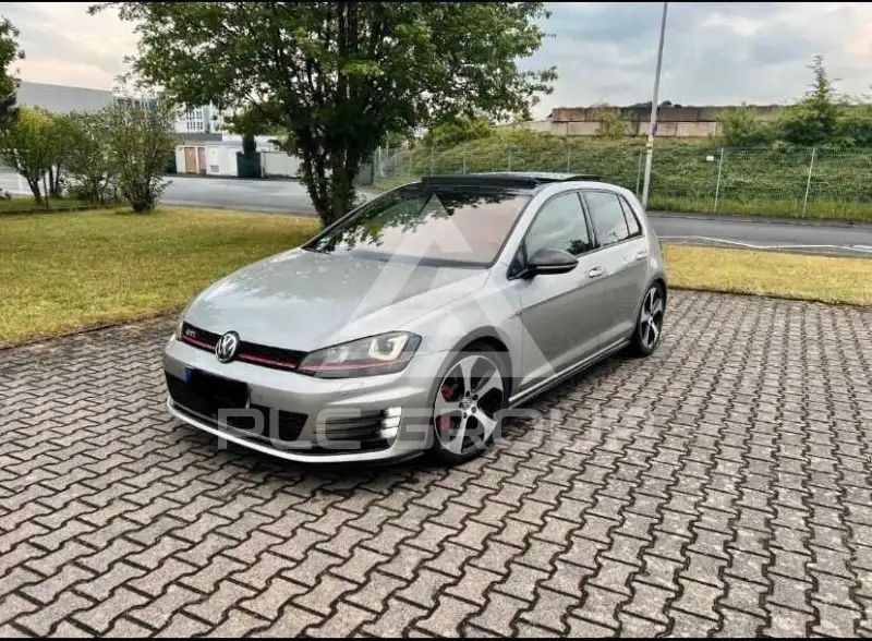 2013 Volkswagen GOLF