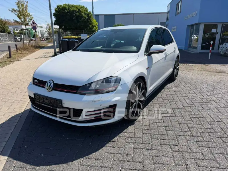 2013 Volkswagen GOLF
