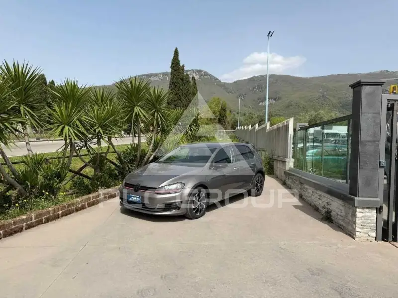 2013 Volkswagen GOLF