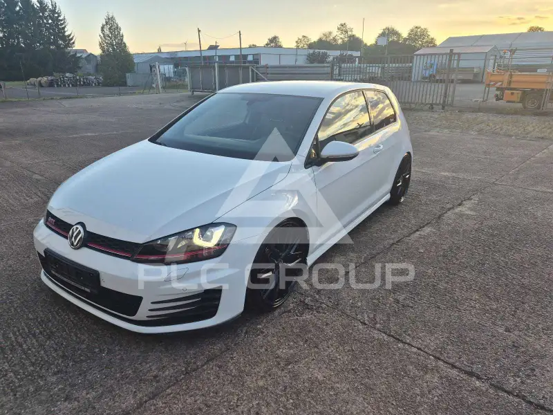 2013 Volkswagen GOLF