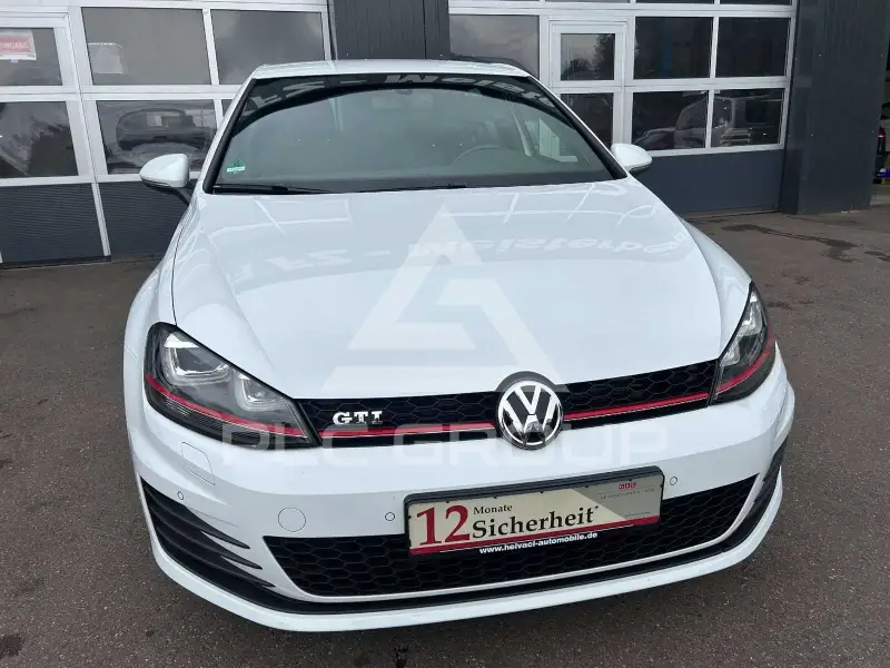 2013 Volkswagen GOLF