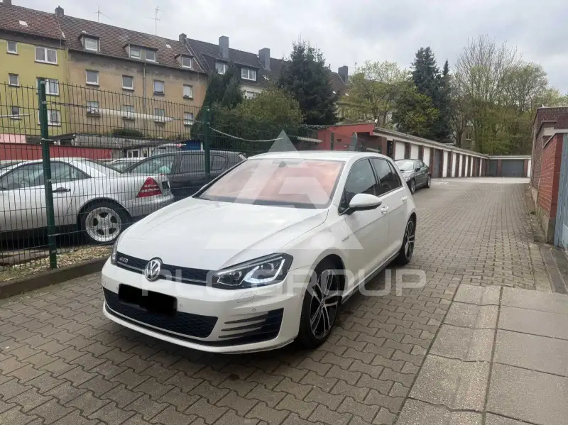 2013 Volkswagen GOLF