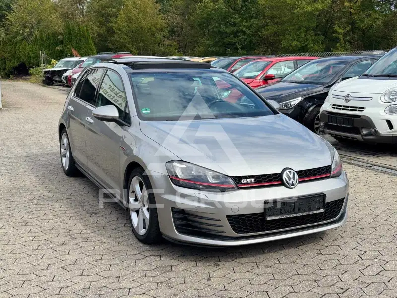2013 Volkswagen GOLF