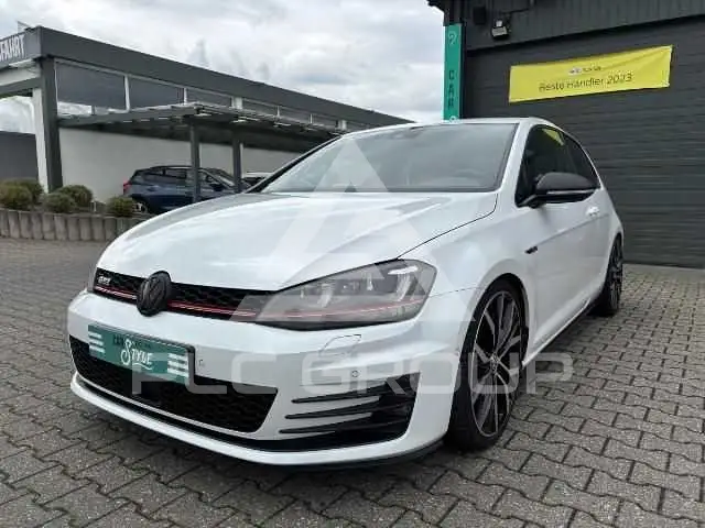 2013 Volkswagen GOLF