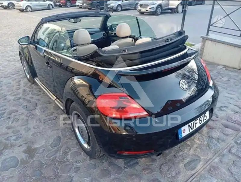 2013 Volkswagen BEETLE