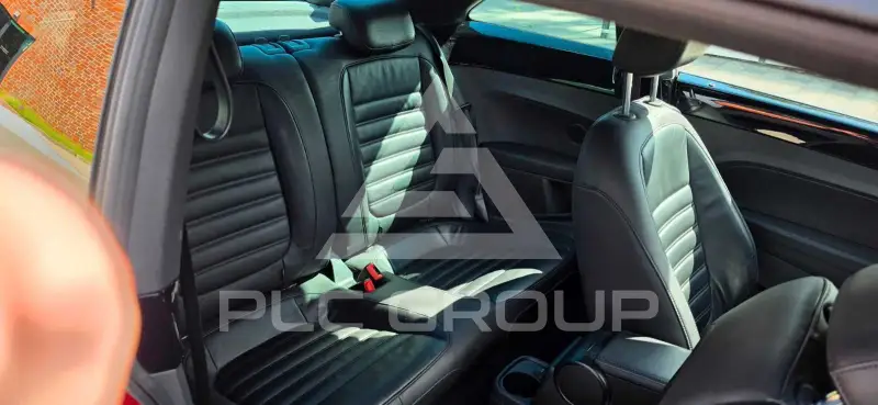 2013 Volkswagen BEETLE