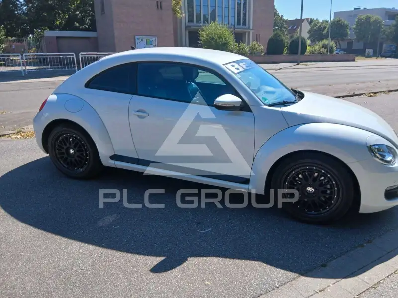 2013 Volkswagen BEETLE