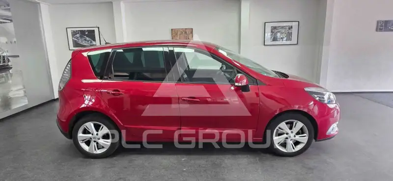 2013 Renault Scenic