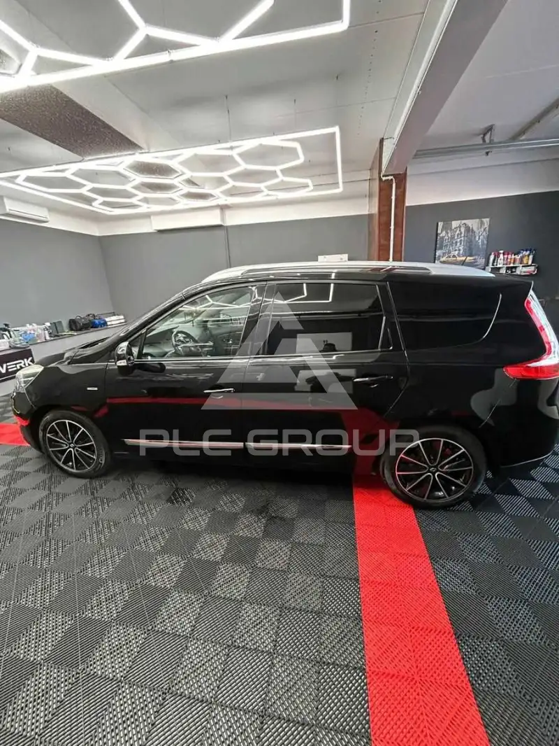 2013 Renault Grand Scenic