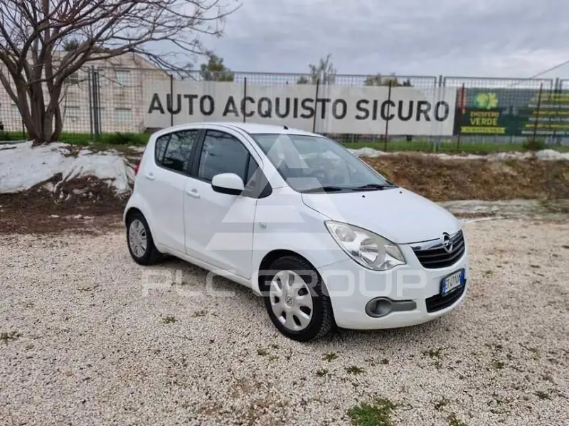 2013 Opel AGILA