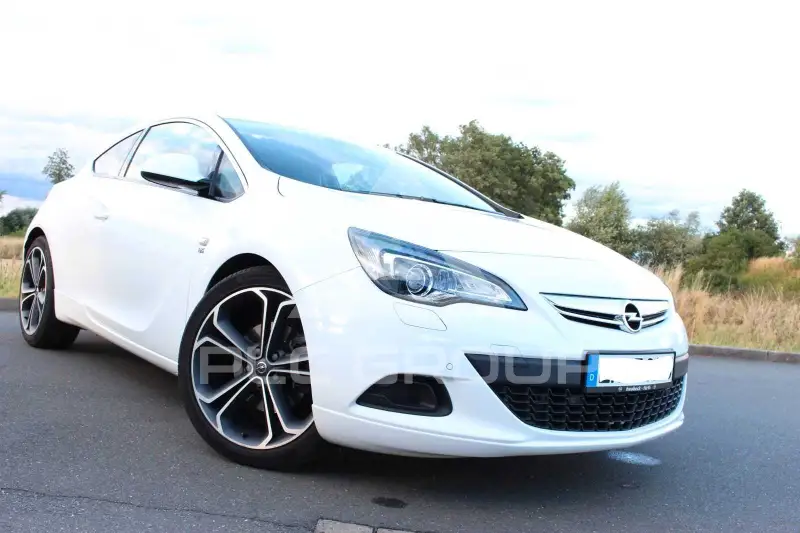 2013 Opel Astra