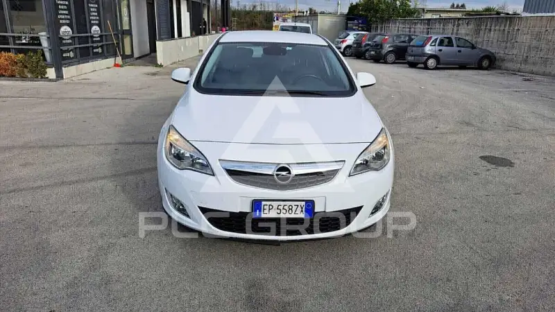 2013 Opel Astra