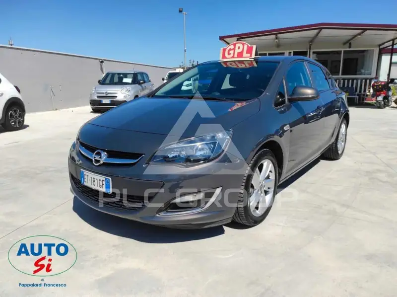 2013 Opel Astra
