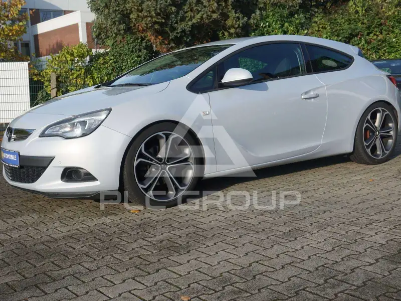 2013 Opel Astra